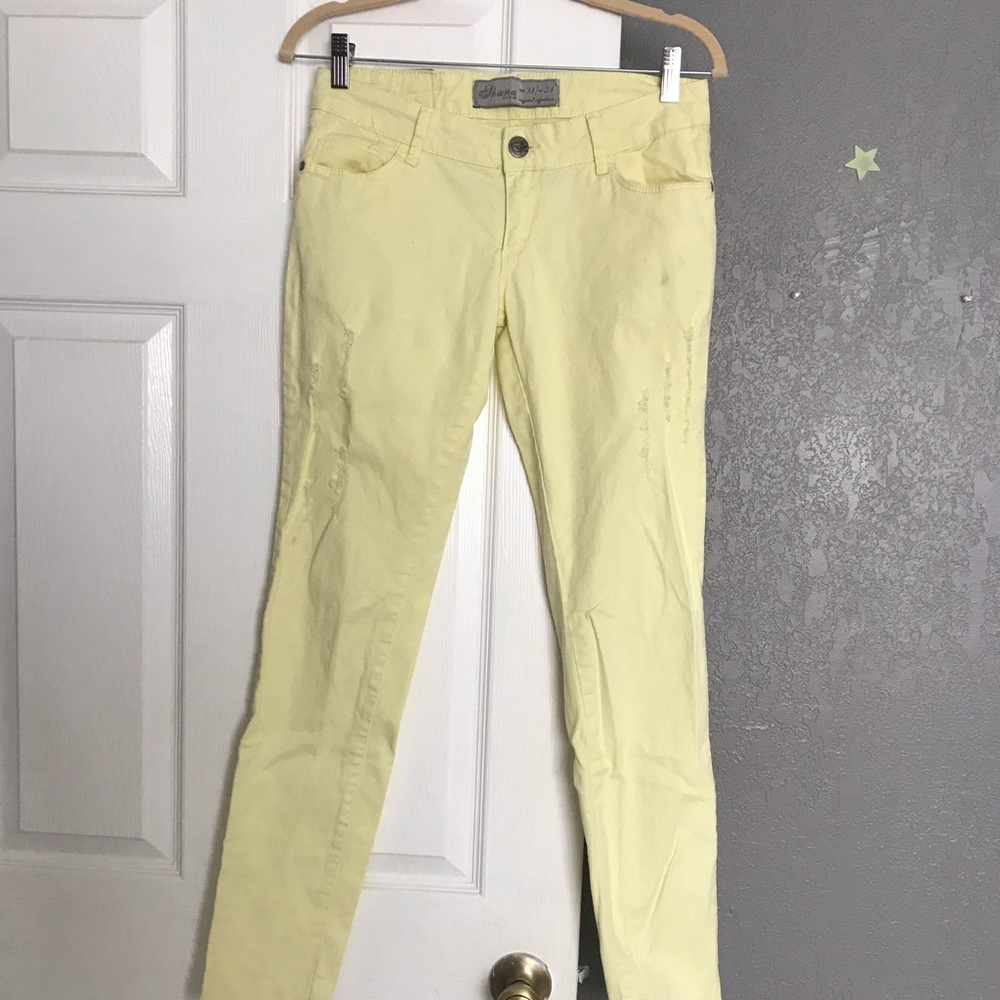 Shana pastel yellow 98% cotton 2% elastane pants